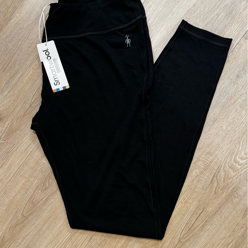 Smartwool women’s all season merino wool Black Leggings base layer